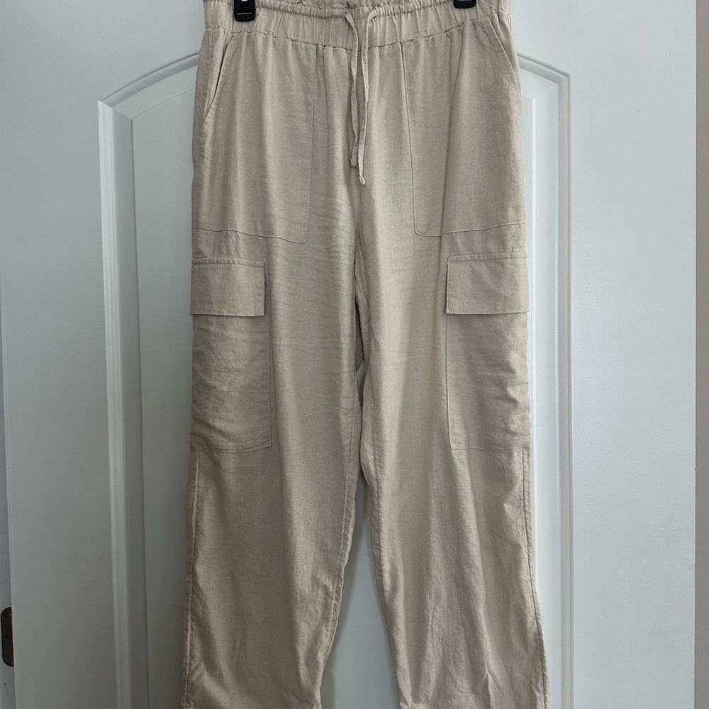 Time and Tru Cream Cargo Drawstring Pants